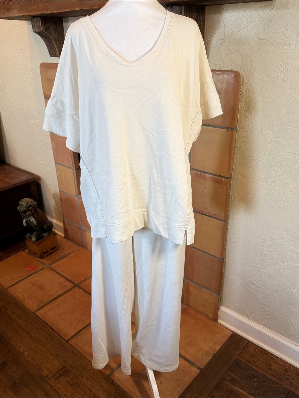 Peace Love World Regular French Terry Pullover and Pant Set, Pristine, size XLP